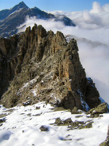 Rochers de Cornus (104).jpg - Dsescalade depuis la pointe Noci